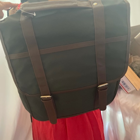 GNBI black messenger bag/shoulder bag NWT - Picture 5 of 8